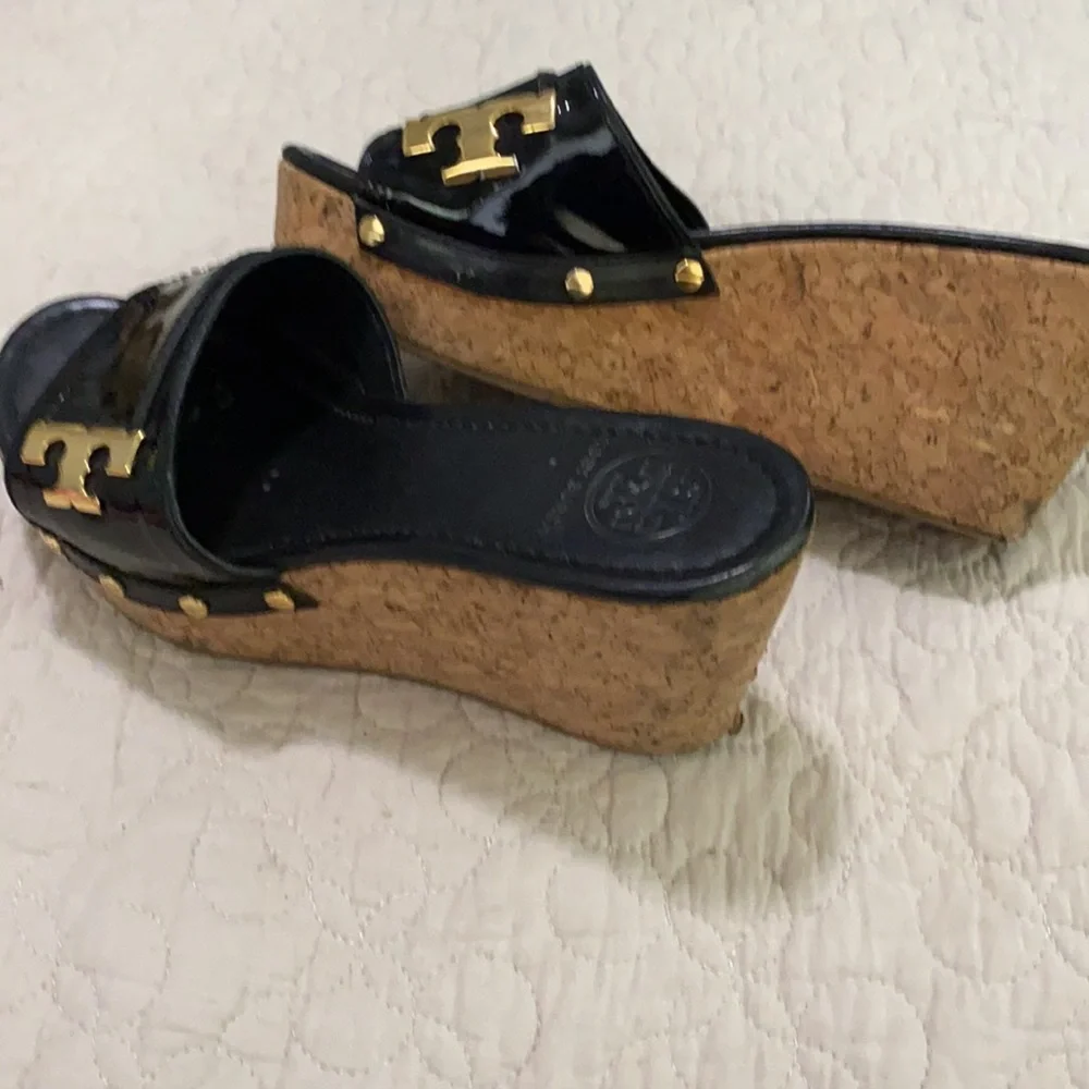 Authentic Tory Burch Wedge, Size 9